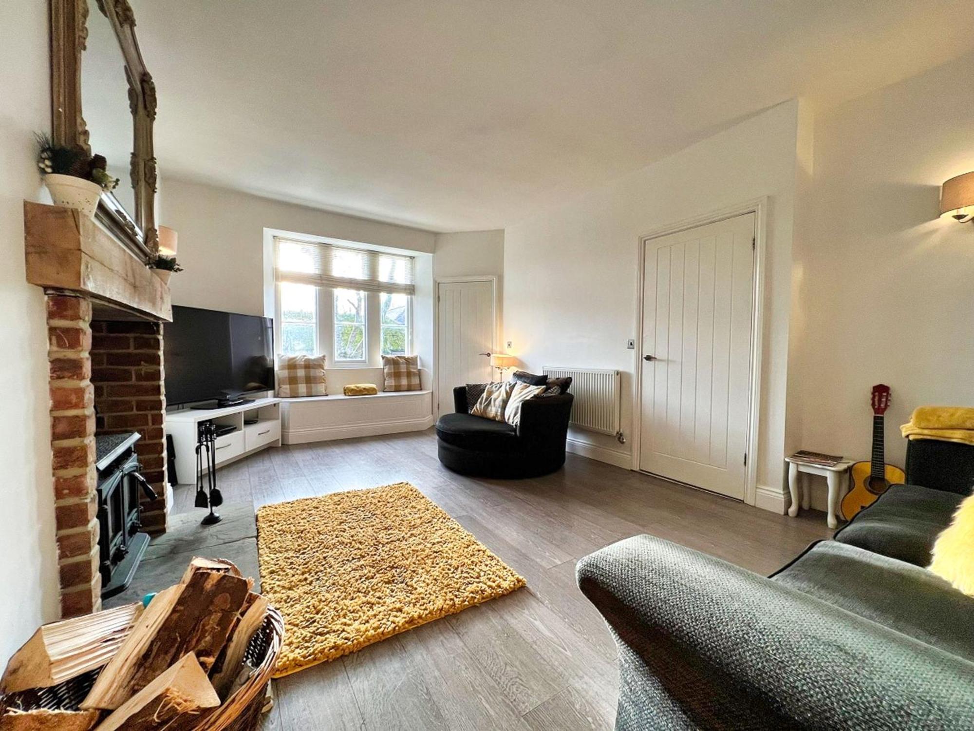 3 Bedrooms 2 Bath Balcony Garden Dogs Free Berwick Upon Tweed